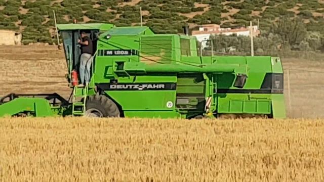 Deutz fahr m 1202 смотреть онлайн