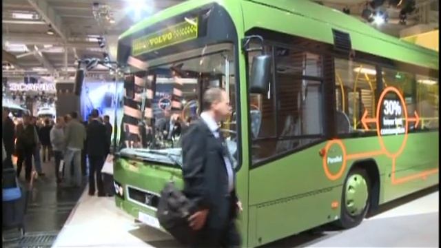 Truck Trend News - Volvo to Unveil Hybrid Bus смотреть онлайн