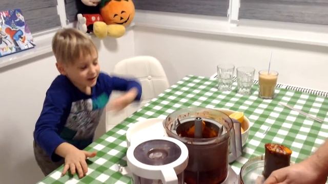 ФРЕШ Сік ЧЕЛЛЕНДЖ з овочів і фруктів\ FRESH & SMOOTHIE challenge смотреть онлайн