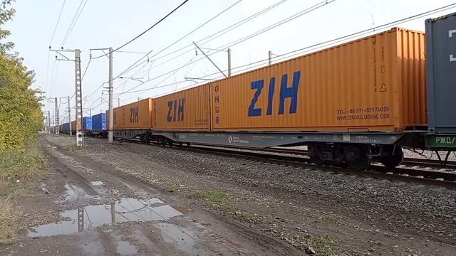 Электровоз 2ЭС6-778 «Синара» с грузовым поездом смотреть онлайн