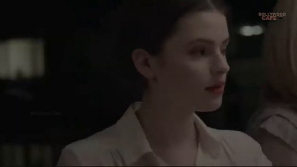 A Business Trip With Dad Hollywood Movie Explained in Hindi _  Explained by Bollywood Cafe