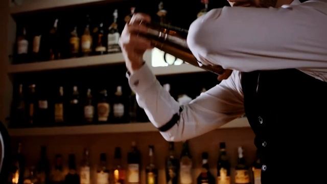 Orient Express Cocktail Bar - Barcelona (Dandolo Stefano) смотреть онлайн