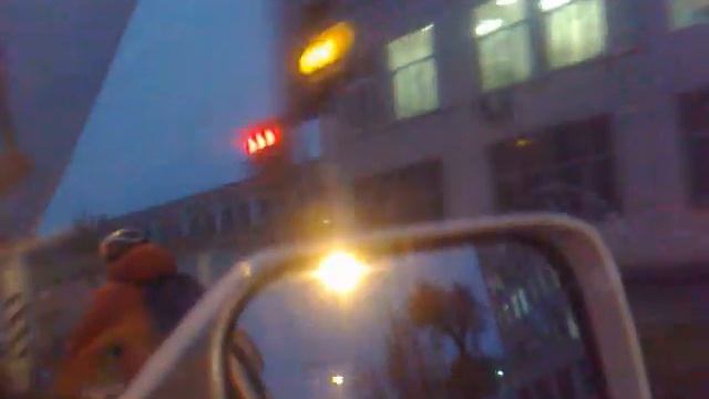 Велосипед с ДВС от бензопилы смотреть онлайн