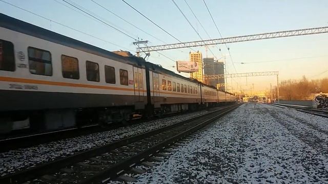 ЭД4М-0488 и ЭП2Д-0004 ЦППК Перекраска Наше Подмосковье На перегоне Матвеевское-Очаково смотреть онлайн