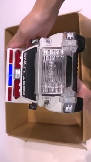 Я собрал кучу "машин скорой помощи" в коробку и побежал вниз по склону! тест на экстренное вождение