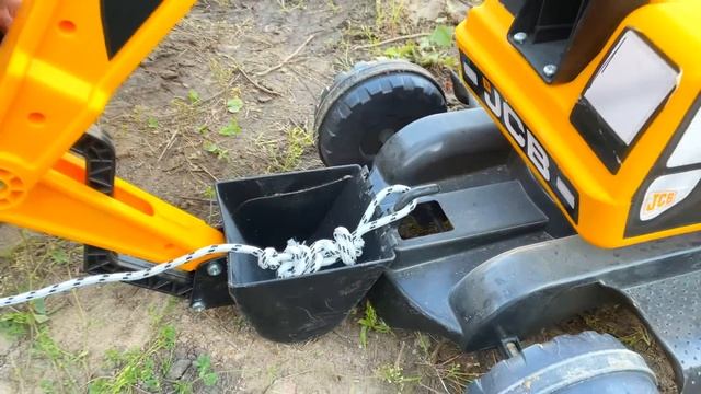 Funny Video About Excavator, Combine Claas Lexion 480 And Tractor - Compilation