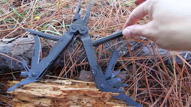 SOG PowerLock EOD Black Multitool w/ V-Cutter B63N-CP - video demo смотреть онлайн