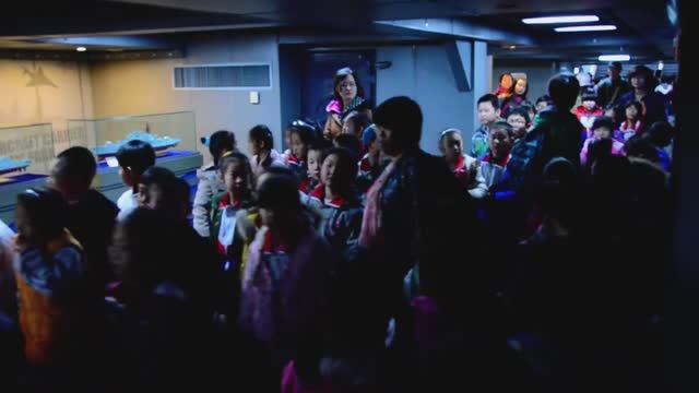 ТАВКР "Киев", ч. 3 - китайские детишки на крейсере смотреть онлайн