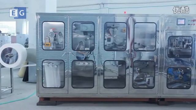 Автоматическая двухканальная машина для производства влажных салфеток смотреть онлайн