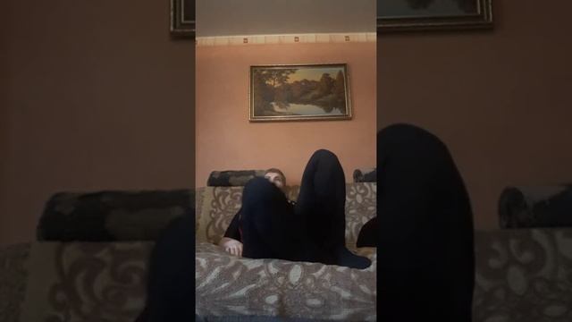 Упражнение на внутреннюю поверхность бедра для ленивых!!! смотреть онлайн