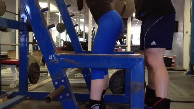 1/28/15 : Squats @ 80% 180 x 5 смотреть онлайн