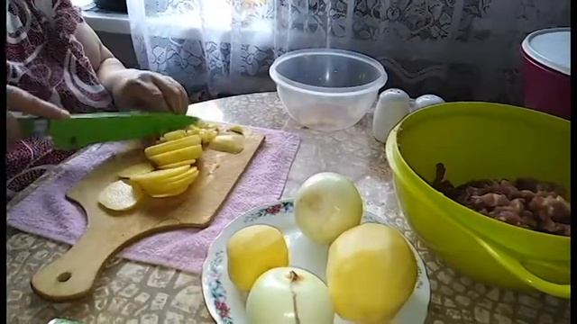 Пирог с картошкой и мясом смотреть онлайн