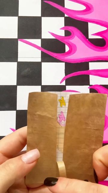 Как сделать перфорацию на бумажном пакетике?#бумажныесюрпризы #бумага #творчество смотреть онлайн