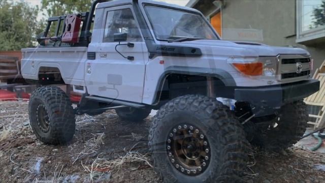 Roof top tent on Killerbody LC70 RC Crawler смотреть онлайн