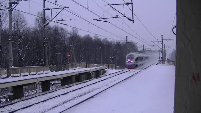 [RZD] ЭВС2-01 "Сапсан" Velaro RUS / Пл. Ямуга смотреть онлайн