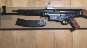 Немецкая штурмовая винтовка STG 44, StG 44 assault rifle, Germany 1943, Denix 1125