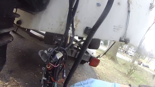 how to raise mercury outboard by direct connecting the battery to raise motor - part 7 смотреть онлайн