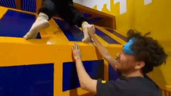 ЭКСТРЕМАЛЬНЫЕ ПРЯТКИ В СЛЕПУЮ ЧЕЛЕНДЖ (А4)