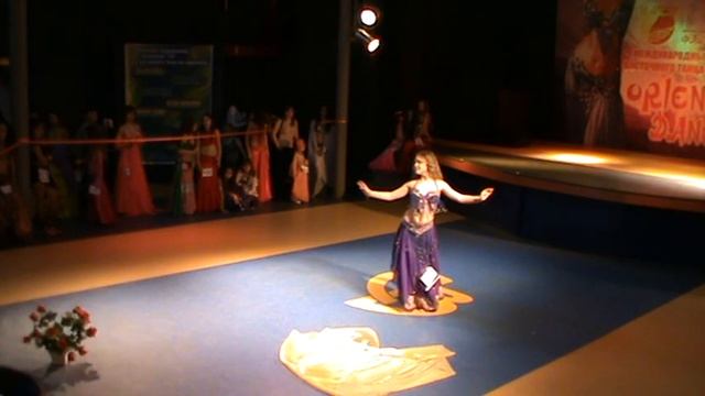 Oriental Dance"г.Хмельницкий / юниоры дебют классика . смотреть онлайн