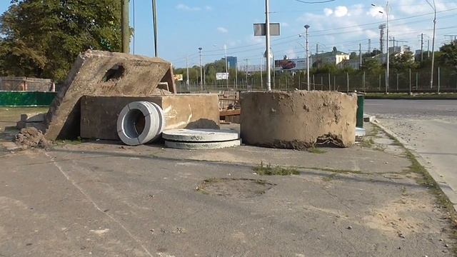 Жителям по ул. Борщаговская придется дышать нечистотами смотреть онлайн