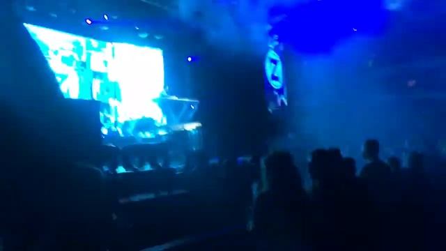 Zedd - Starving - Tcc Jingle Jam -Live смотреть онлайн