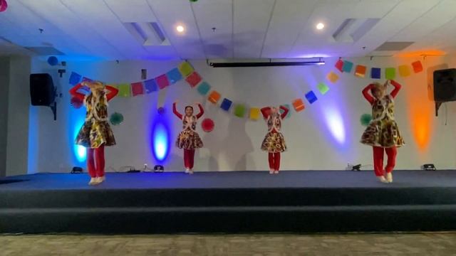 “Marjona” Performing Uzbek Dance (Doirangni Chal)