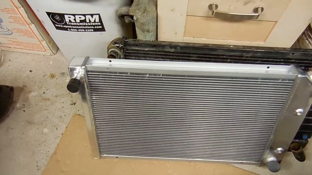 Roger's 1978 C3 Corvette Radiator & Window Repair Video 1 смотреть онлайн