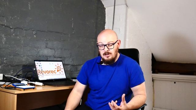 10 Signs A Company Is Bad To Work For & How To Spot Bad Companies | Seb of Revorec смотреть онлайн