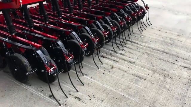 Захист граблин на No-Till сівалках IrTem смотреть онлайн