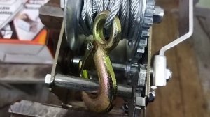 ручная барабанная лебёдка М-6190 доработка, устранение люфтов замена болтов м8 на м10