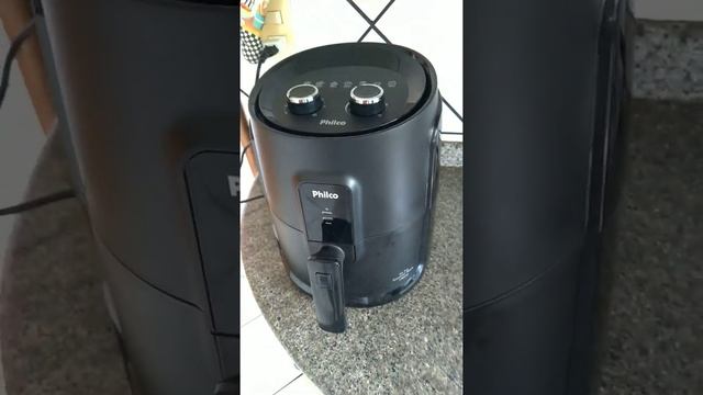 Philco Air Gourmet Black PFR15P - Primeiro Uso смотреть онлайн