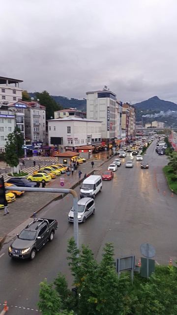 Небольшая панорама приморского города Хопа на северо-востоке Турции. смотреть онлайн