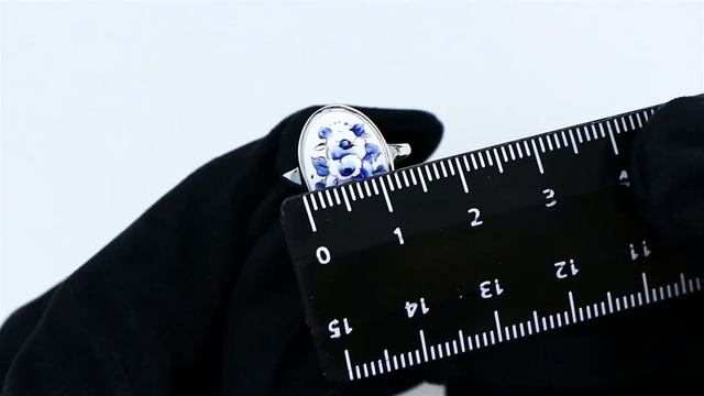 Серебряное кольцо Золотые узоры 96-01-0008-32 с финифтью смотреть онлайн