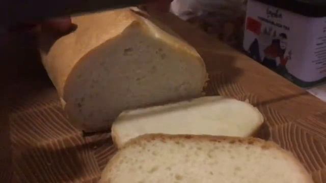 Режу городскую булку тестовым ножом смотреть онлайн