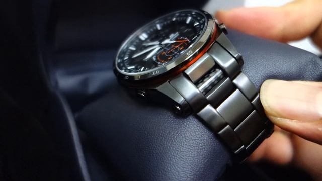 CASIO EDIFICE EQW-A1200