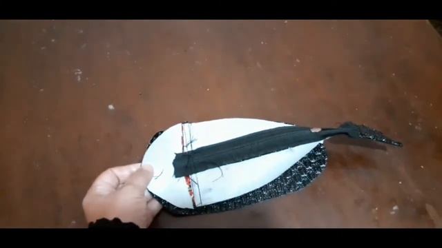 مقلمة على شكل حذاء الجزء الثاني..shoes pencil case смотреть онлайн