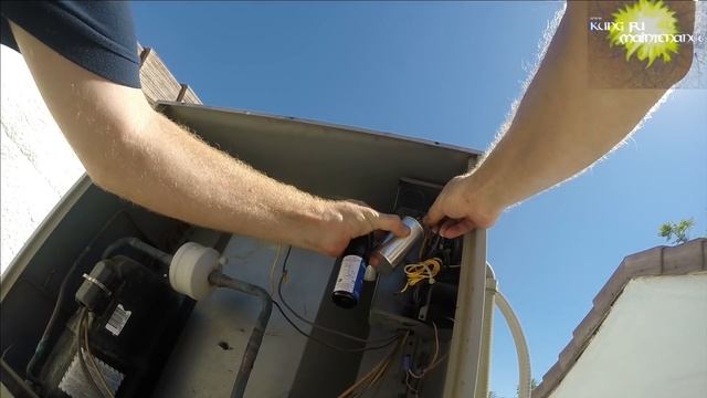 Tired Air Conditioner Waking Up Dinosaur Compressor Better Run With New Caps In It's Back Side смотреть онлайн