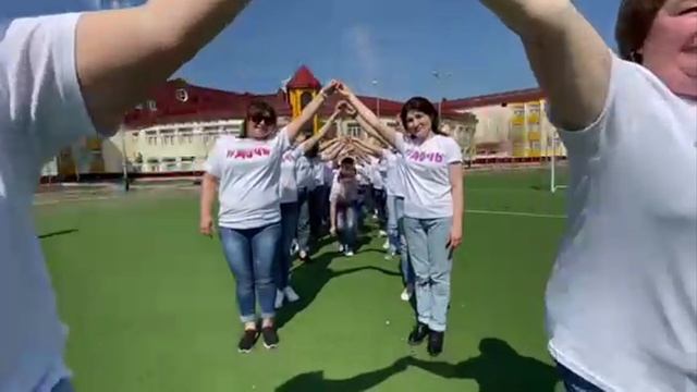 Невероятно трогательное поздравление от любящих родителей на выпускной 11 класс смотреть онлайн