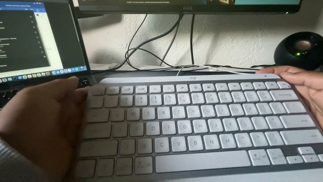 How to reset the Logitech MX Keys Mini (skip to 50 seconds) смотреть онлайн
