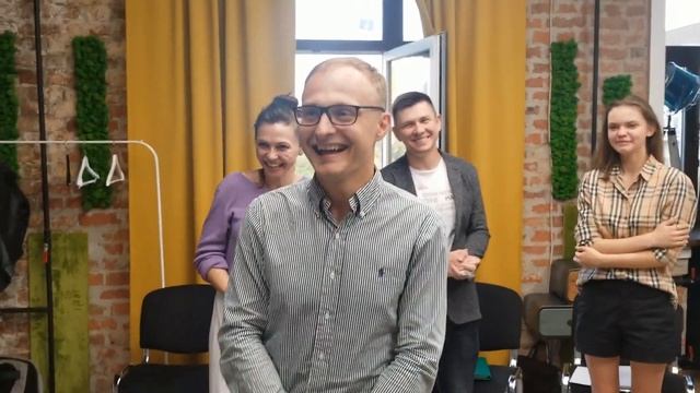 Public Speaking for Business. A sneak peek into session 7 смотреть онлайн