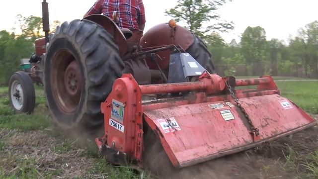 IS A 40 YEAR OLD MASSEY FERGUSON 135 UP TO THE TILLING JOB?? MRS STONEY GETS SPUNKY!!! смотреть онлайн