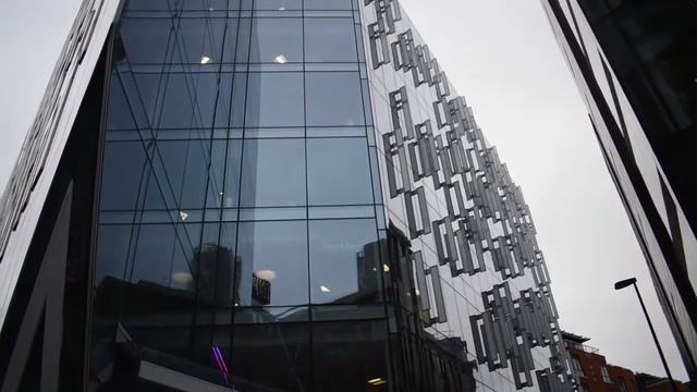 LJMU- a day in the life of sports business- career prospects смотреть онлайн