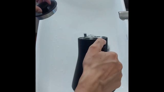 How to descale a kettle | Fellow Stagg EKG | วิธีล้างคราบตะกรันในกาน้ำ смотреть онлайн