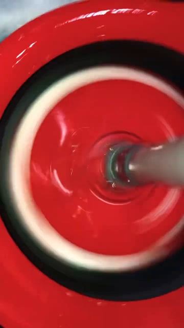 Quick floor mopping 😍🙌🏾 #asmr #cleaning #cleanwithme #oddlysatisfying #clean смотреть онлайн