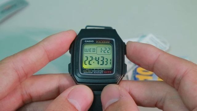 Casio F-201WA Classic Good Of 14$ Dollar, Light Test