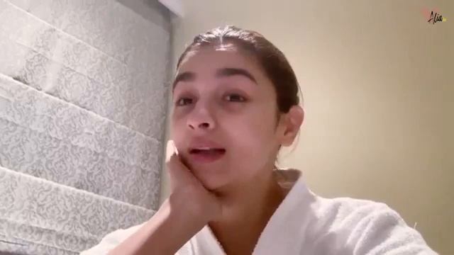Alia Bhatt’s Morning Routine On Set | Alia Bhatt360p