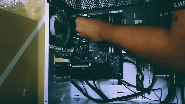 Installing Cooler Master - Hyper 212 Turbo (White) & G - Storm Fans! | Flakes смотреть онлайн