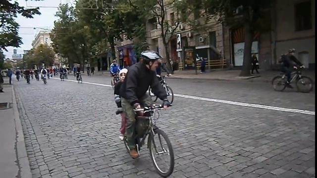 26 мая 2012 велопробег в Харькове .avi смотреть онлайн
