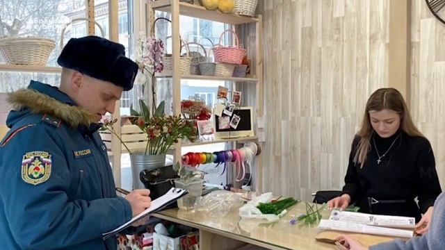 Сотрудники ГУ МЧС России по Брянской области напоминают жителям о правилах пожарной безопасности смотреть онлайн