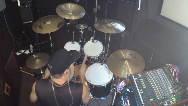 Cherub Rock by Smashing Pumpkins - Drum Cover By Drums Out front - Jimmy Chamberlin Signature Snare смотреть онлайн